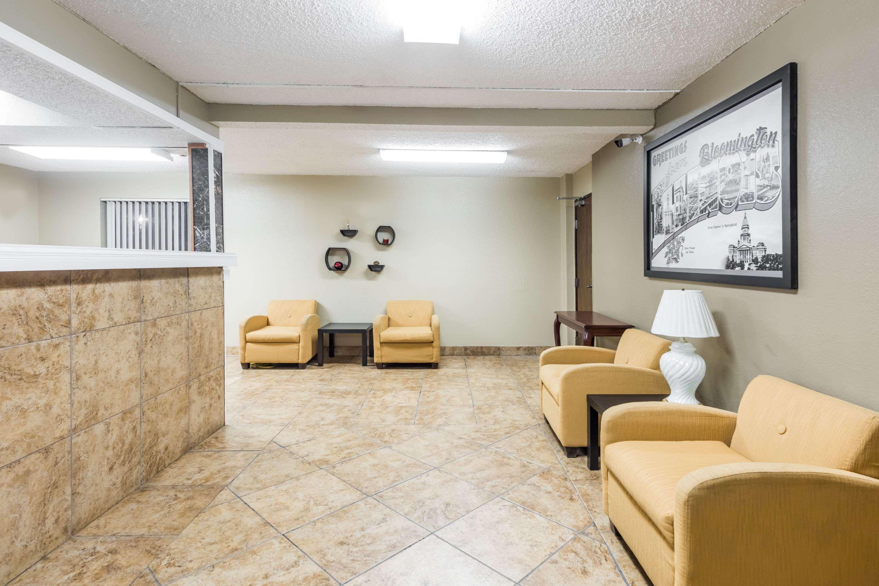 Super 8 By Wyndham Hotel