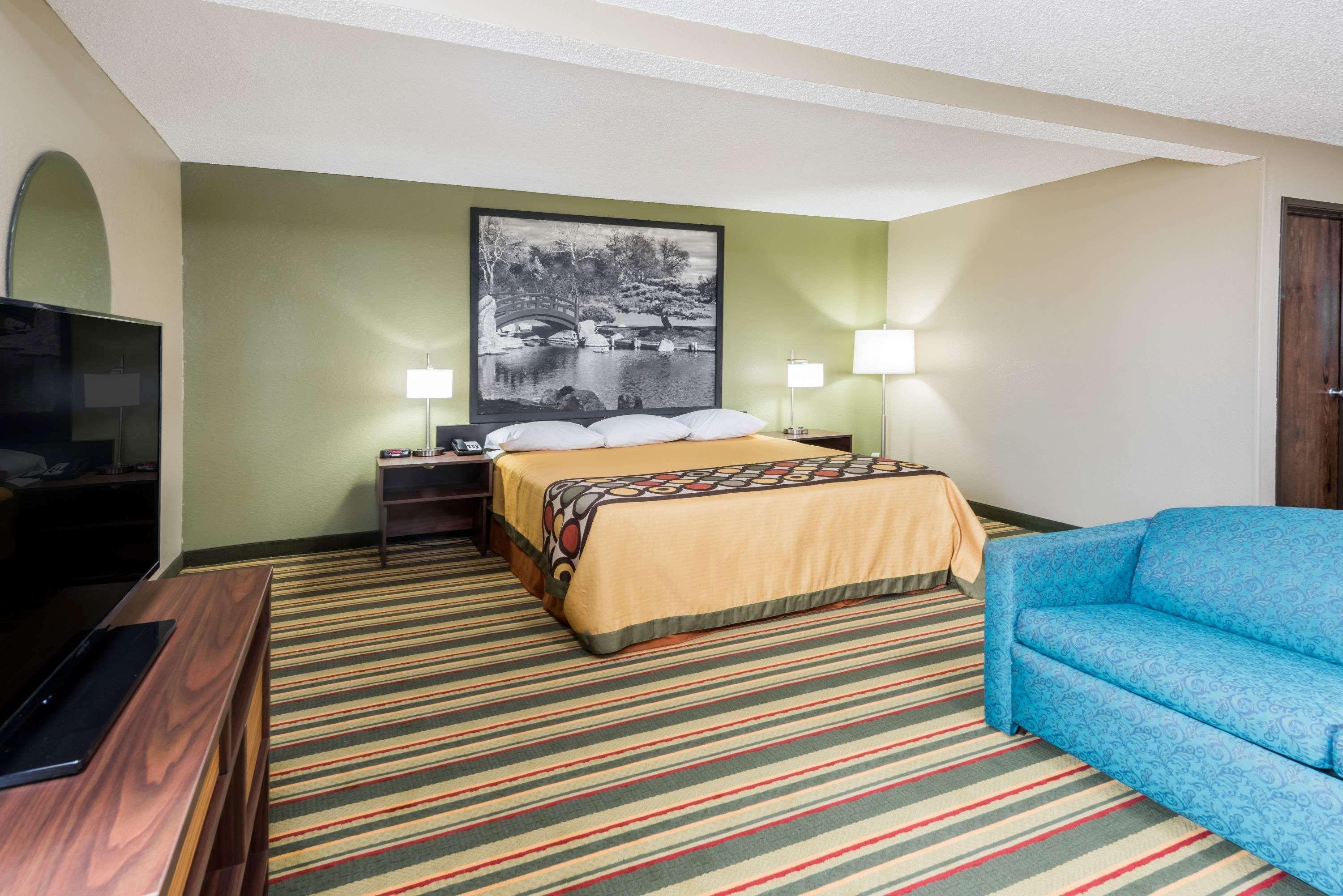 Super 8 By Wyndham